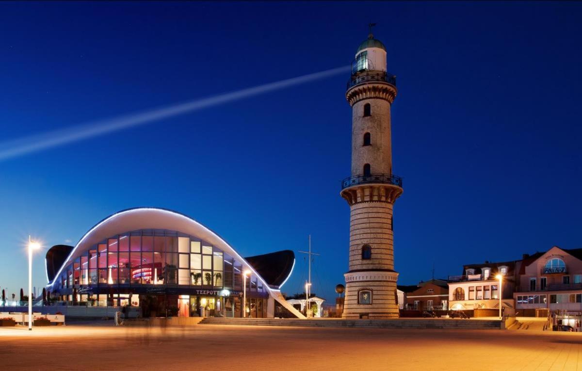 Lotsenhaus/Ostseetoern Rostock Exterior photo